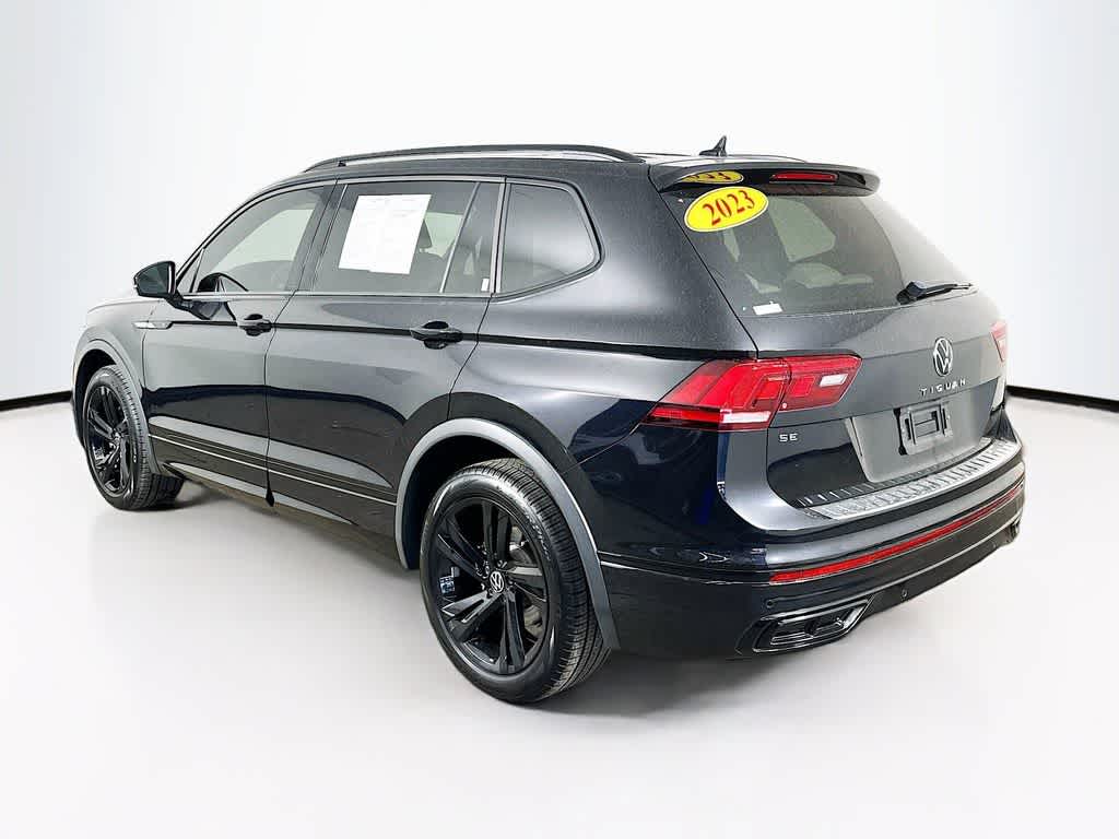 Thumbnail: 2023 Volkswagen Tiguan - 4