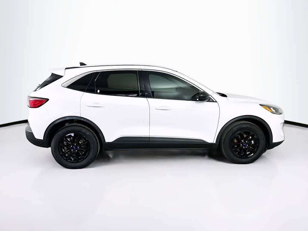 Thumbnail: 2022 Ford Escape - 25