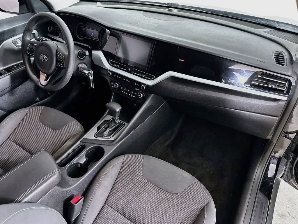 Thumbnail: 2020 Kia Niro - 30