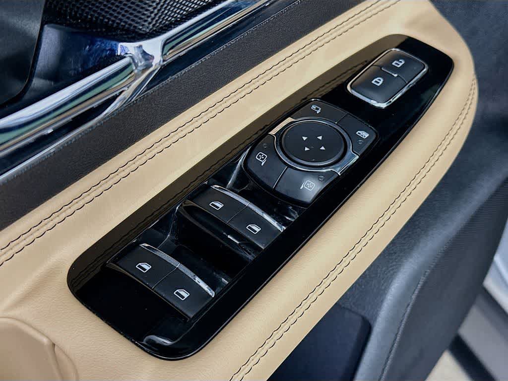 Thumbnail: 2021 Lincoln Corsair - 30