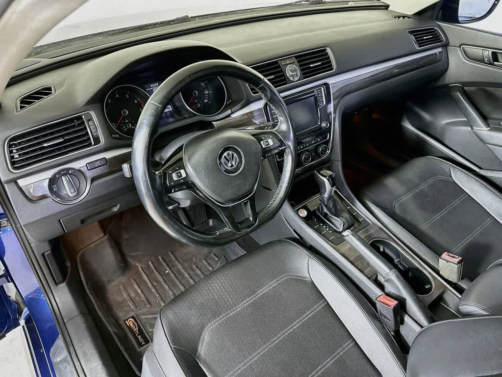 Thumbnail: 2016 Volkswagen Passat - 2