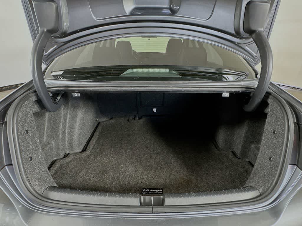 Thumbnail: 2014 Volkswagen Jetta - 20