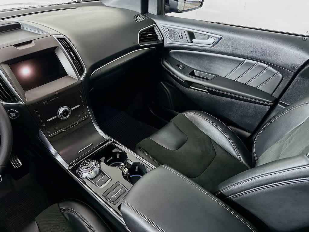 Thumbnail: 2020 Ford Edge - 11