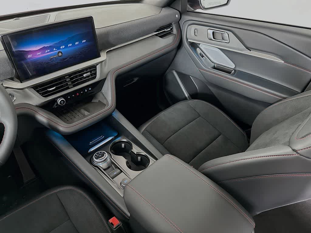 2025 Ford Explorer ST 11