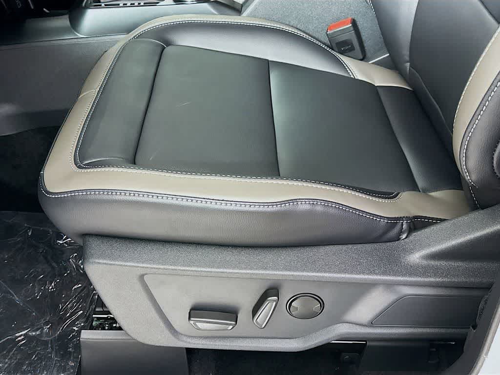 Thumbnail: 2026 Ford Bronco - 30