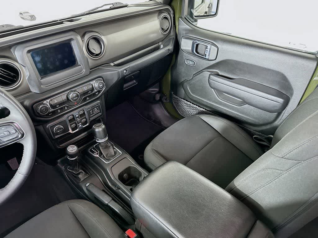 Thumbnail: 2023 Jeep Gladiator - 11