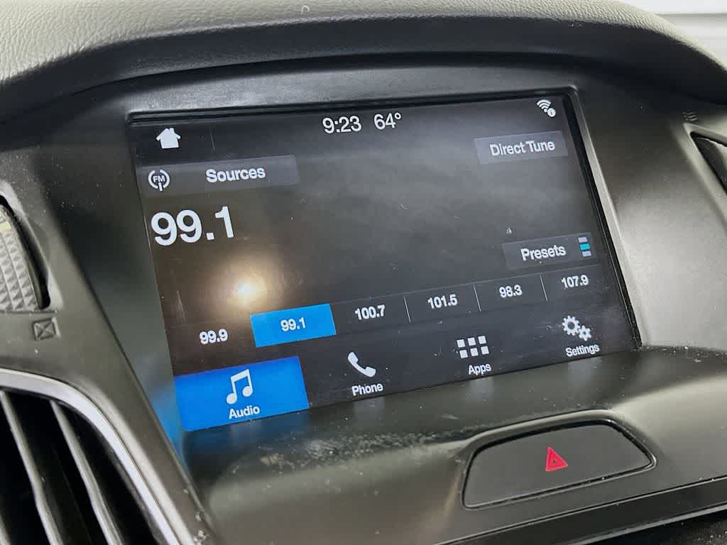 Thumbnail: 2017 Ford Focus - 16