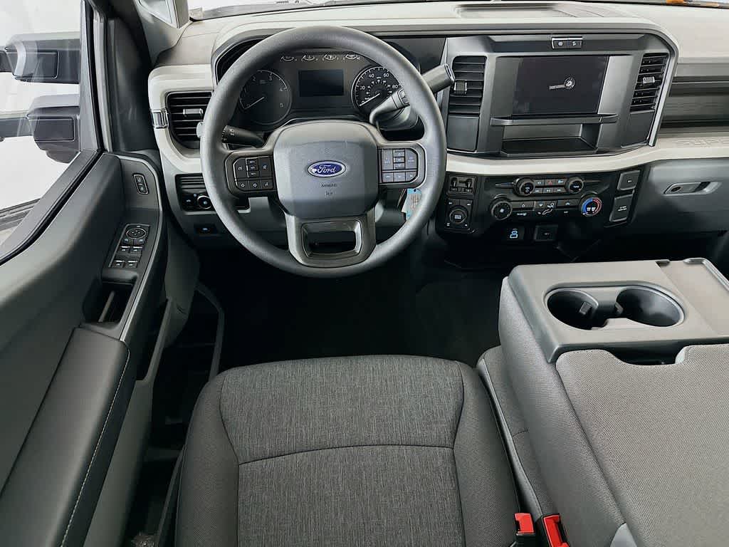 Thumbnail: 2025 Ford F-350 - 10