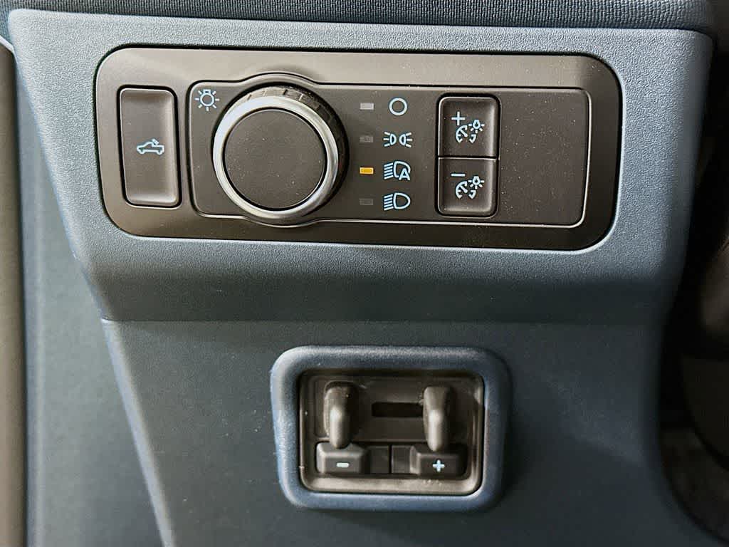 Thumbnail: 2025 Ford Maverick - 25