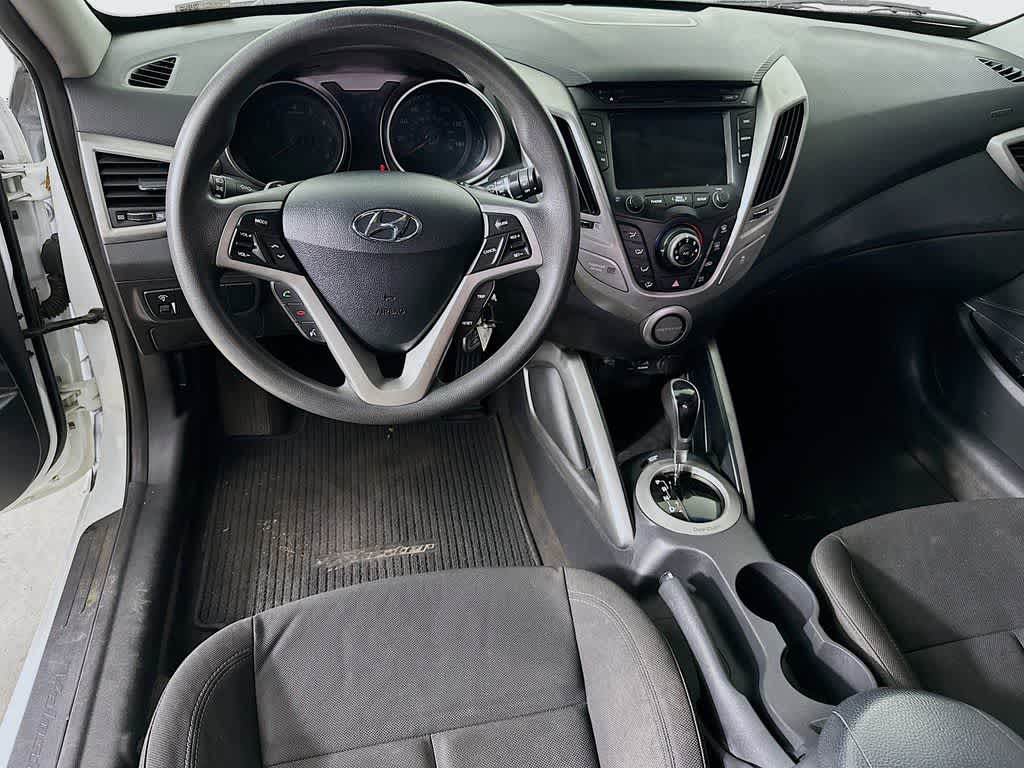 Thumbnail: 2015 Hyundai Veloster - 10