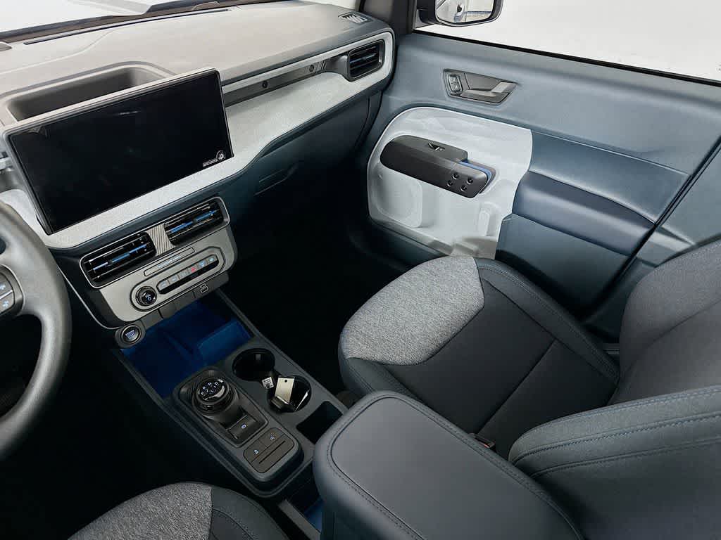 Thumbnail: 2025 Ford Maverick - 11