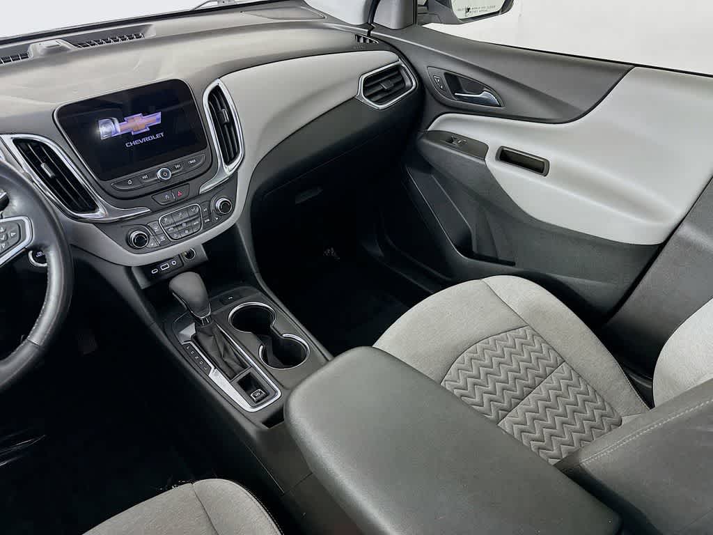 Thumbnail: 2022 Chevrolet Equinox - 11