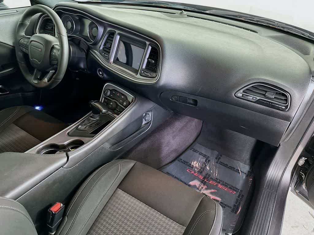 Thumbnail: 2018 Dodge Challenger - 32