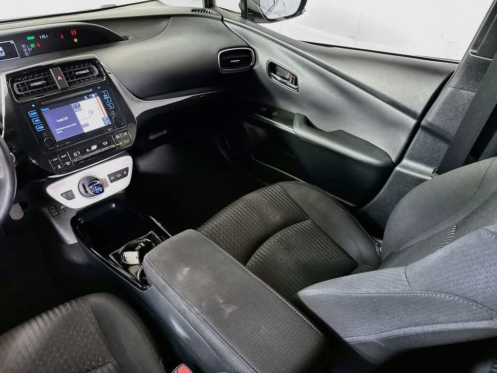 Thumbnail: 2019 Toyota Prius Prime - 11