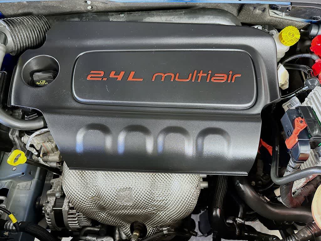 Thumbnail: 2019 Jeep Renegade - 9