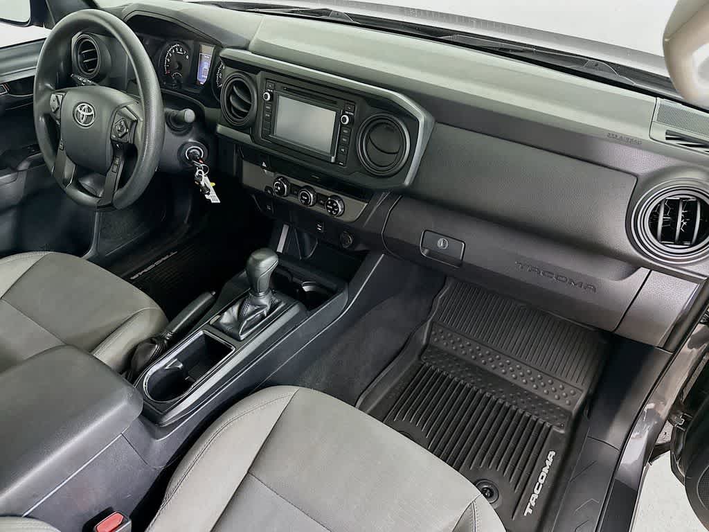 Thumbnail: 2018 Toyota Tacoma - 29