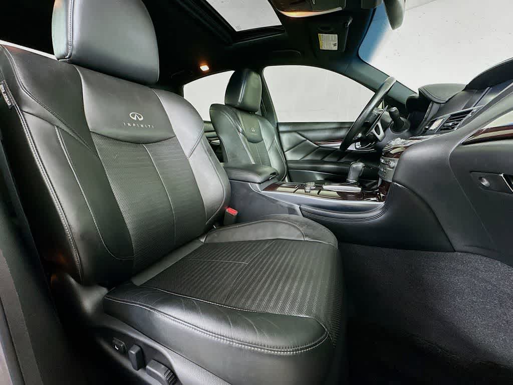 Thumbnail: 2014 INFINITI Q70 - 15