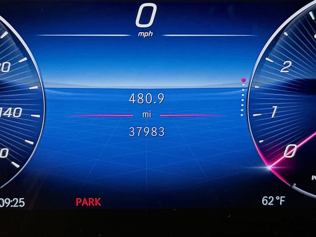 Thumbnail: 2022 Mercedes-Benz C-Class - 20