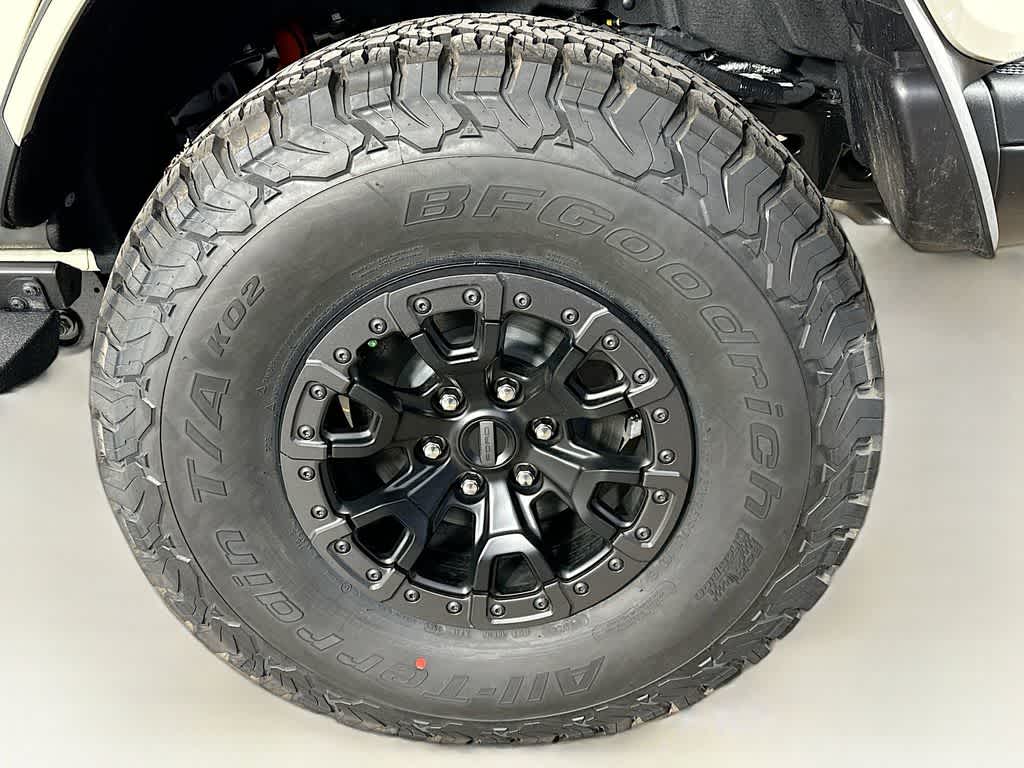 Thumbnail: 2025 Ford Bronco - 8