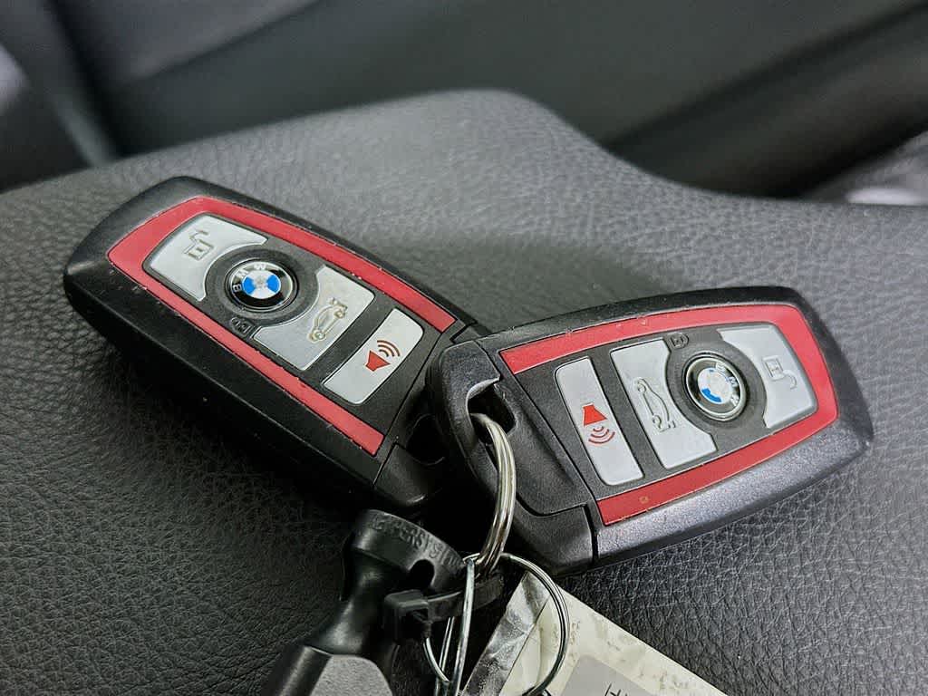 Thumbnail: 2017 BMW 3 Series - 22
