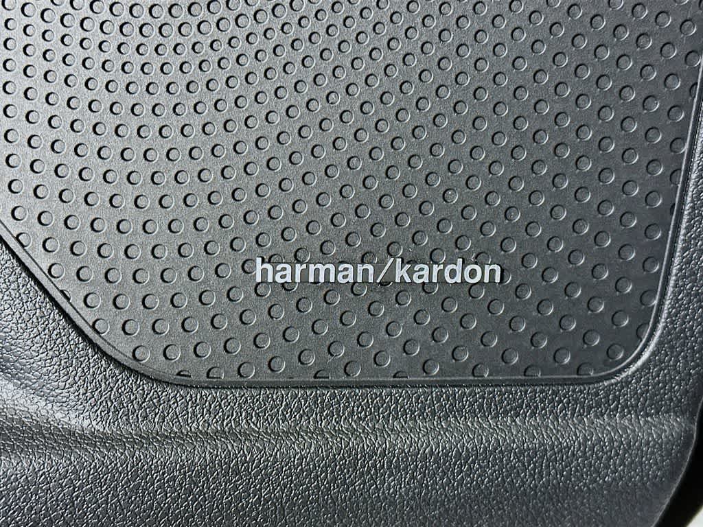 Thumbnail: 2022 Kia Niro - 30