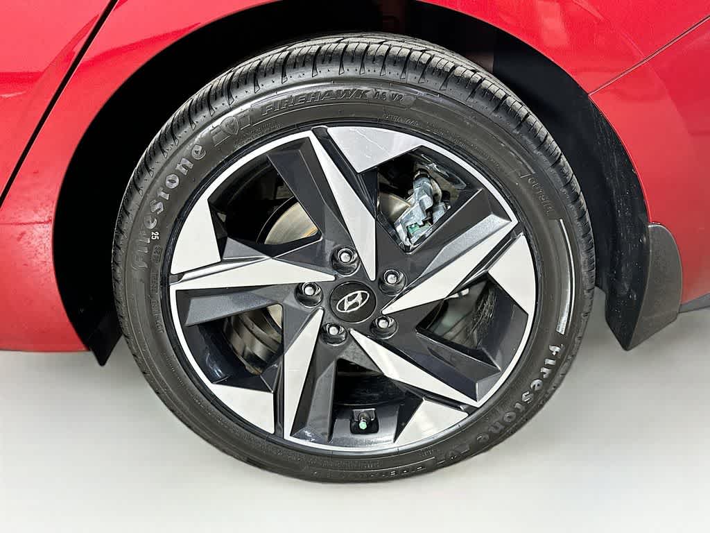 Thumbnail: 2023 Hyundai Elantra - 8