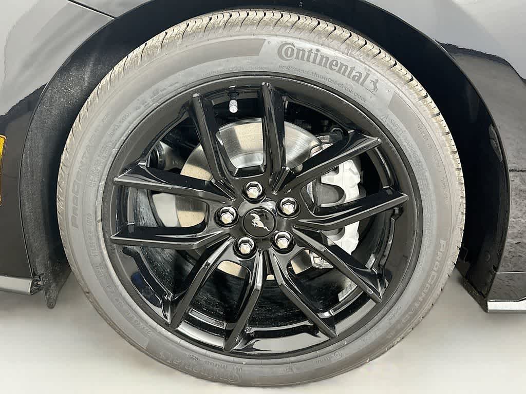 Thumbnail: 2025 Ford Mustang - 8