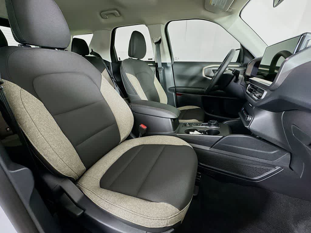 Thumbnail: 2025 Ford Bronco Sport - 15