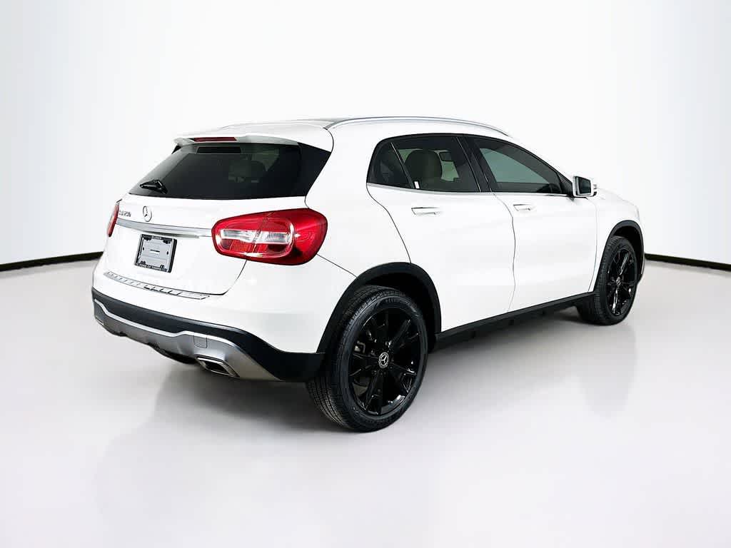 Thumbnail: 2018 Mercedes-Benz GLA - 25