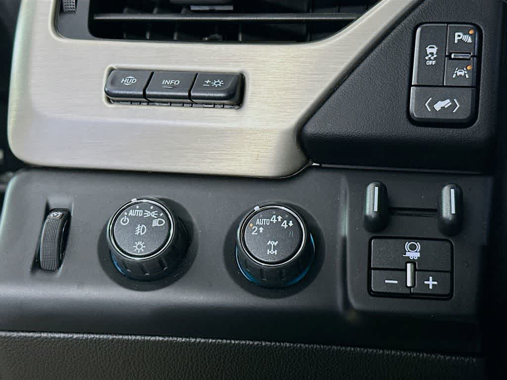 Thumbnail: 2019 GMC Yukon - 27