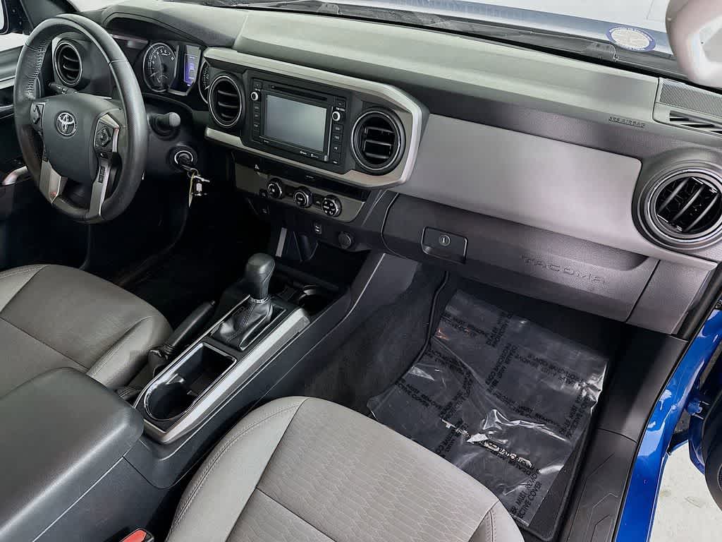Thumbnail: 2018 Toyota Tacoma - 30