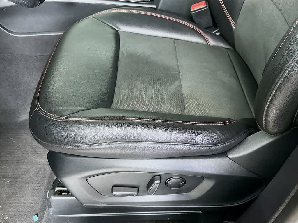 Thumbnail: 2022 Ford Explorer - 31