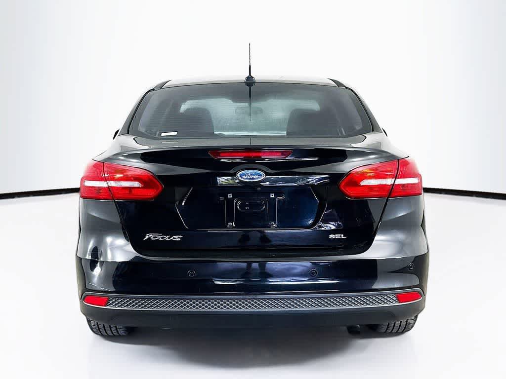 Thumbnail: 2017 Ford Focus - 5