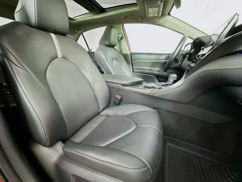 Thumbnail: 2021 Toyota Camry - 15