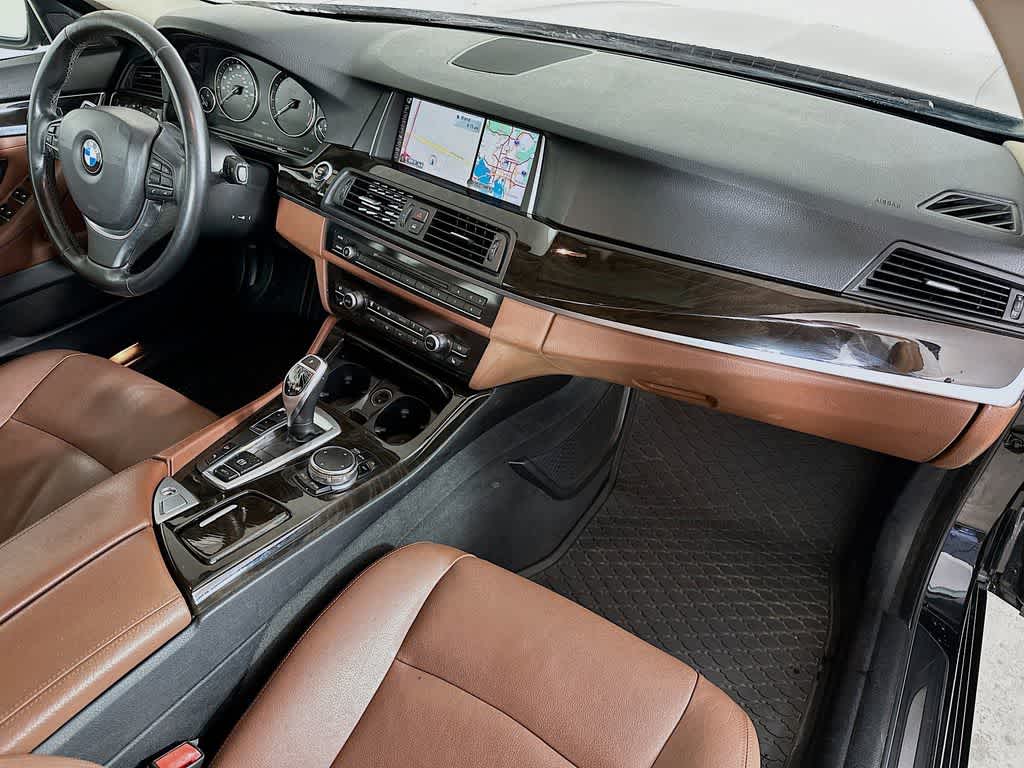 Thumbnail: 2016 BMW 5 Series - 34