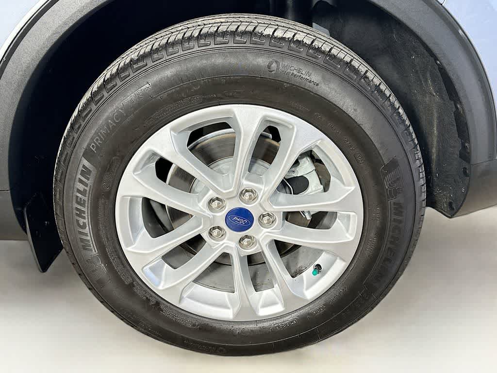 Thumbnail: 2022 Ford Escape - 8