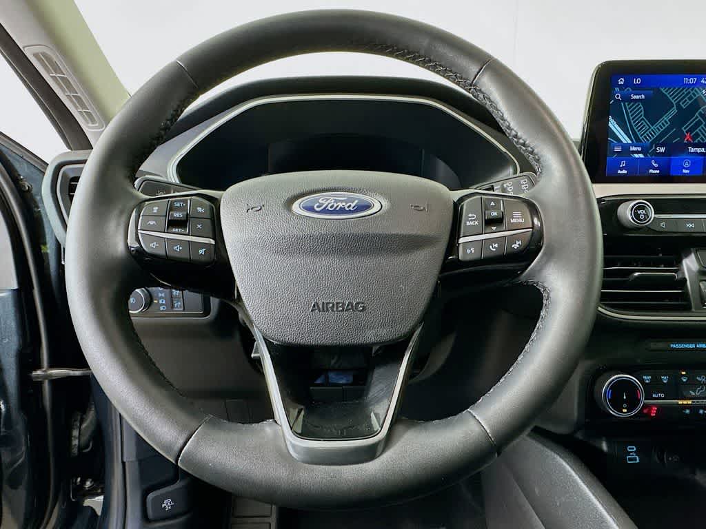 Thumbnail: 2022 Ford Escape - 14