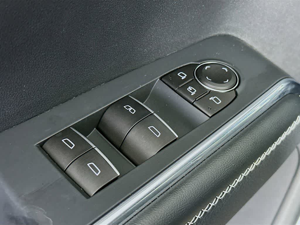 2025 GMC Acadia Denali 29