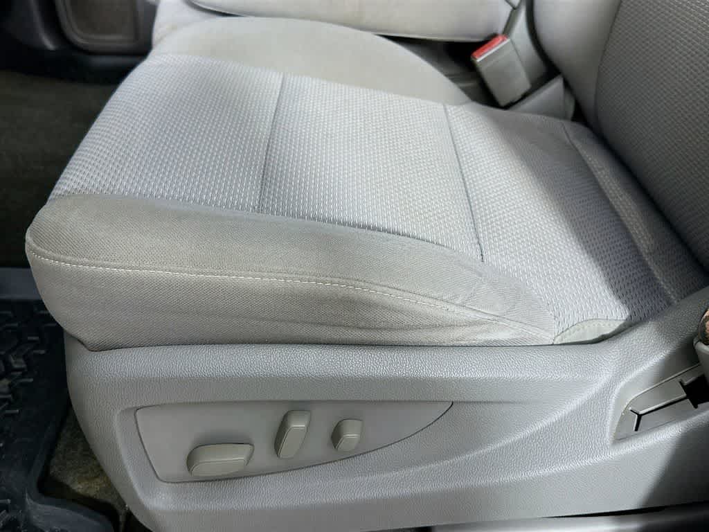 Thumbnail: 2017 Chevrolet Silverado 1500 - 30