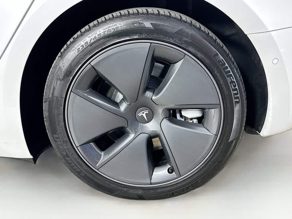 Thumbnail: 2021 Tesla Model 3 - 8