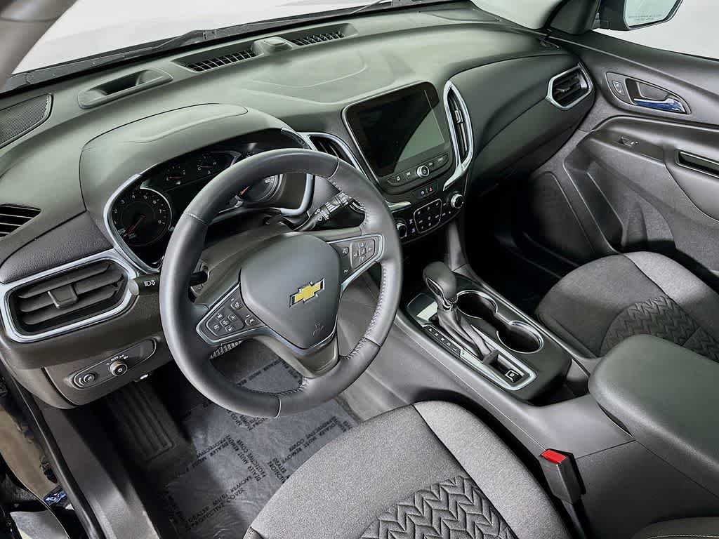 2022 Chevrolet Equinox LT 2