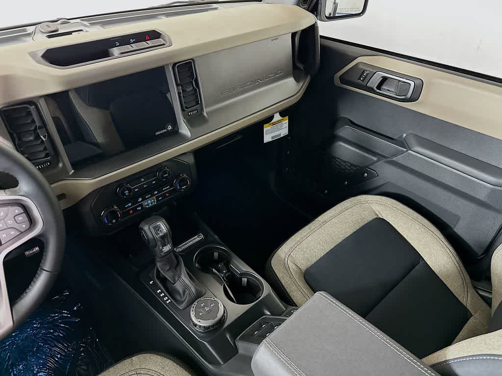 Thumbnail: 2025 Ford Bronco - 11