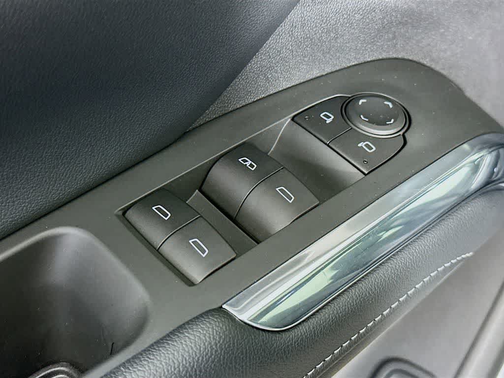 Thumbnail: 2025 Chevrolet Traverse - 30