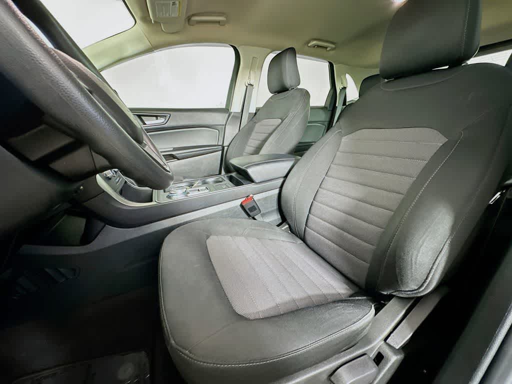 Thumbnail: 2022 Ford Edge - 12