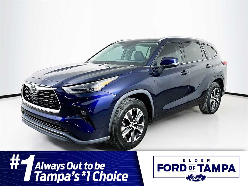 2022 Toyota Highlander XLE -
                Tampa, FL