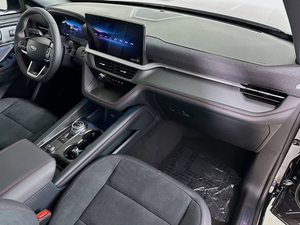 Thumbnail: 2026 Ford Explorer - 34