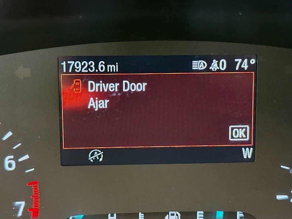 Thumbnail: 2022 Ford Escape - 20