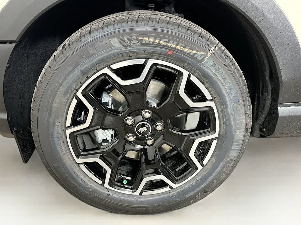 Thumbnail: 2025 Ford Bronco Sport - 8