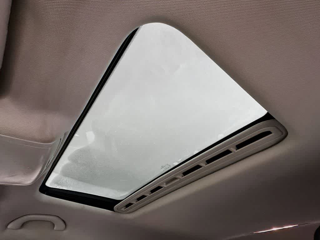 Thumbnail: 2016 Volkswagen Passat - 31