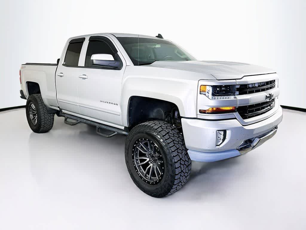 Thumbnail: 2017 Chevrolet Silverado 1500 - 23